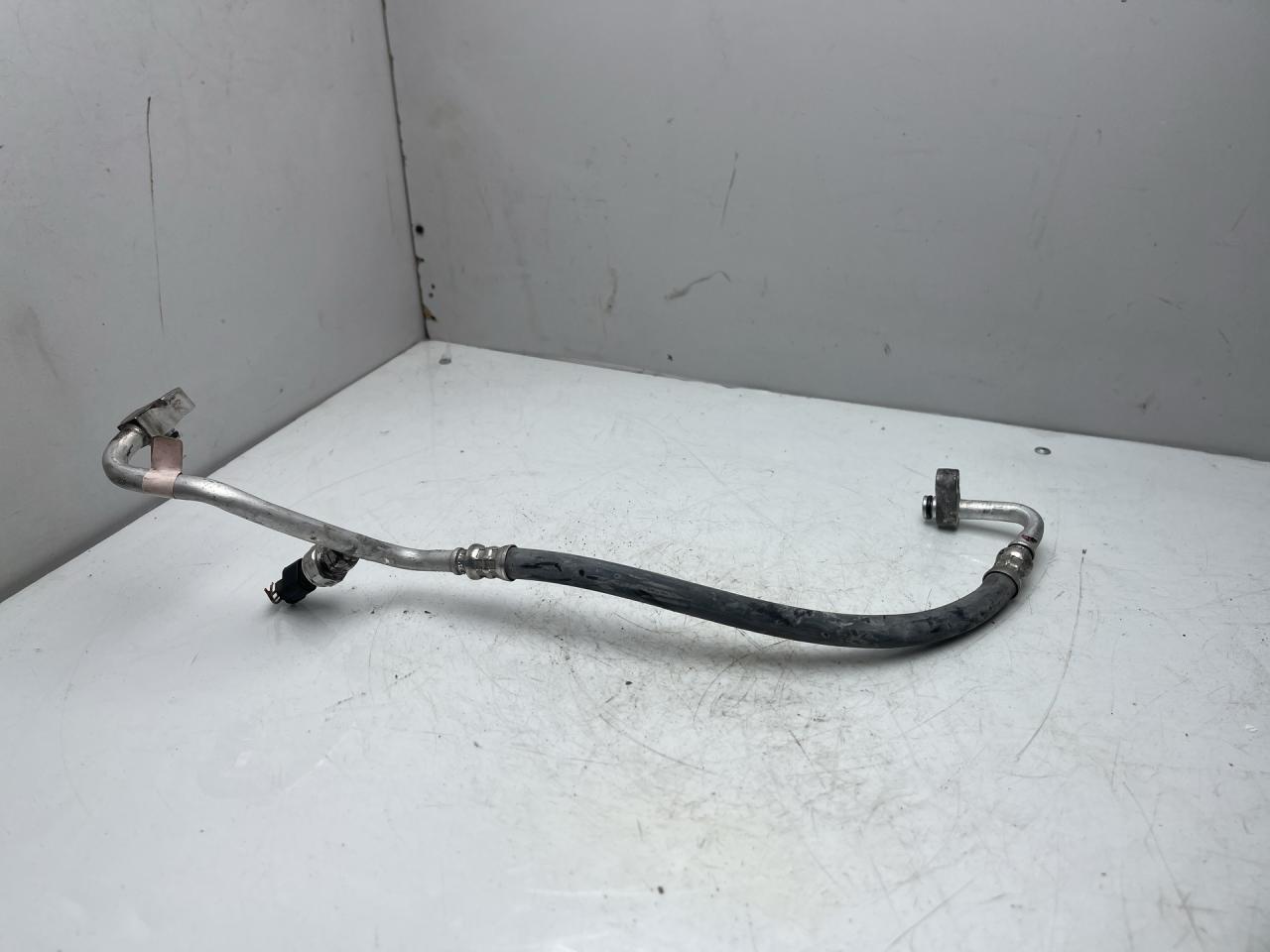 трубка кондиционера Acura TLX 3-е поколение 2021, 2.0 л., бензин, АКПП, серый, передний привод - фото №1