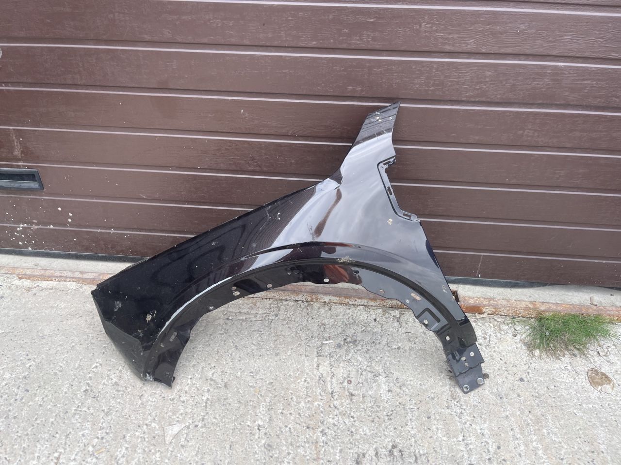 крыло переднее левое Ford Bronco Sport 1 поколение 2021, 1.5 л., бензин, АКПП, серебряный, внедорожник 5 дв., полный подключаемый привод - фото №1