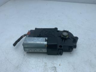 двигатель электролюка Jaguar XE X760 [ресталинг] 2019, 2.0 л., бензин, АКПП, черный, задний привод, JX7353508AB, JX7353508AB