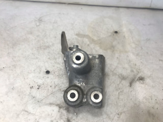 кронштейн (крепление) Volvo XC60 2 поколение 2023, 2.0 л., бензин, АКПП, белый, внедорожник 5 дв., передний привод, 32253993