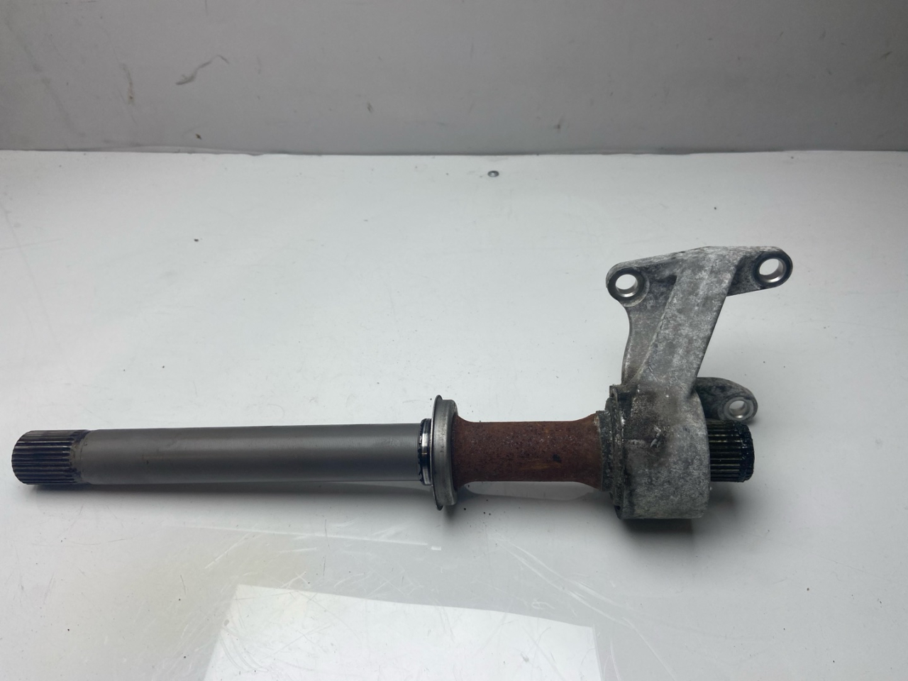полуось передняя правая (приводной вал, ШРУС) Acura RDX 3 поколение 2020, 2.0 л., бензин, АКПП, черный, внедорожник 5 дв., полный привод - фото №1