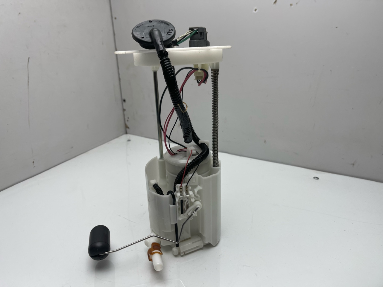 насос топливный Acura RDX 3 поколение 2020, 2.0 л., бензин, АКПП, белый, внедорожник 5 дв., полный привод, TJBA03C0430075206L3A - фото №1