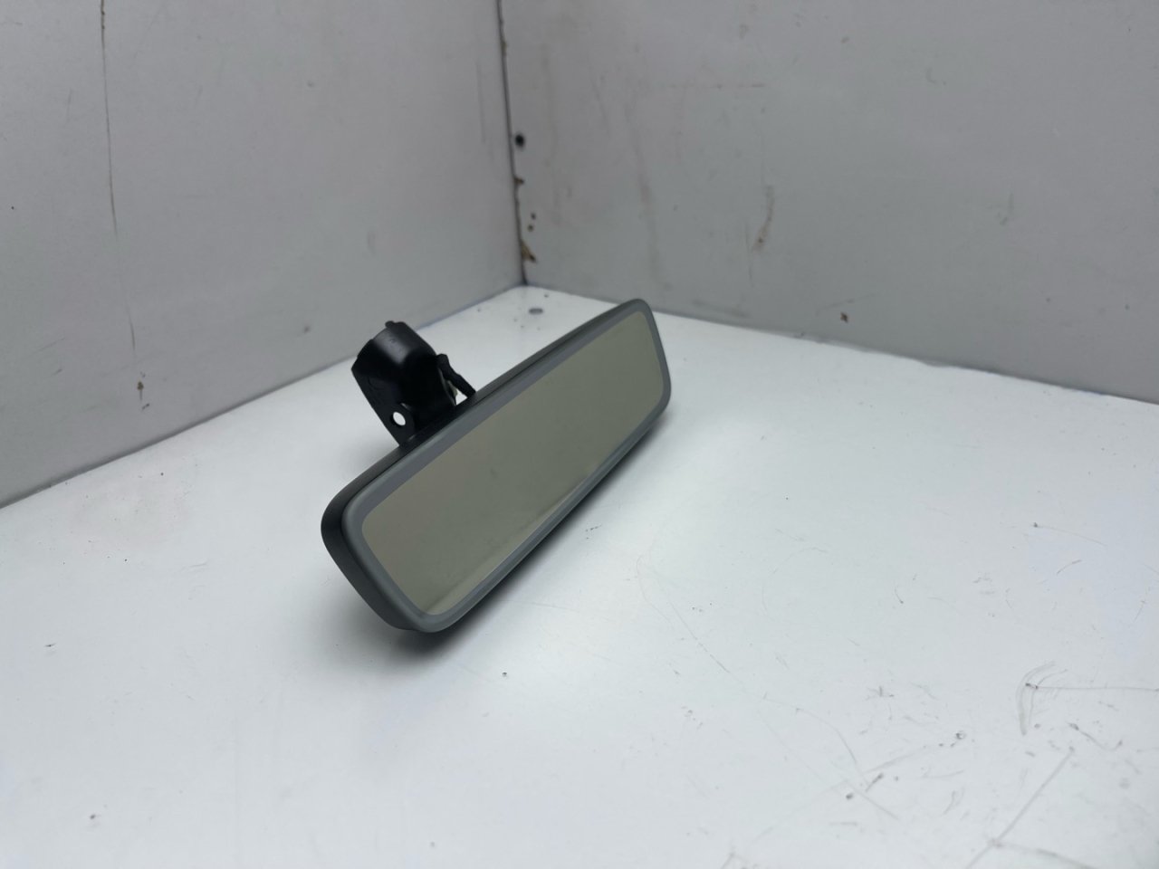 зеркало салона Acura RDX 3 поколение 2020, 2.0 л., бензин, АКПП, белый, внедорожник 5 дв., полный привод - фото №1