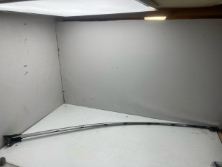 молдинг двери передней левой Jaguar XE X760 [ресталинг] 2019, 2.0 л., бензин, АКПП, черный, задний привод, GX73208A97AB