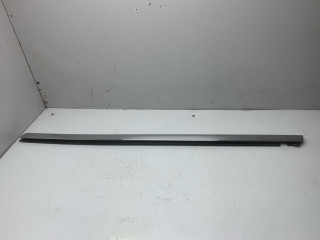 молдинг двери передней левой Tesla Model S 1 поколение (2012 - 2016), 0.1 л., электро, АКПП, серый, седан, задний привод