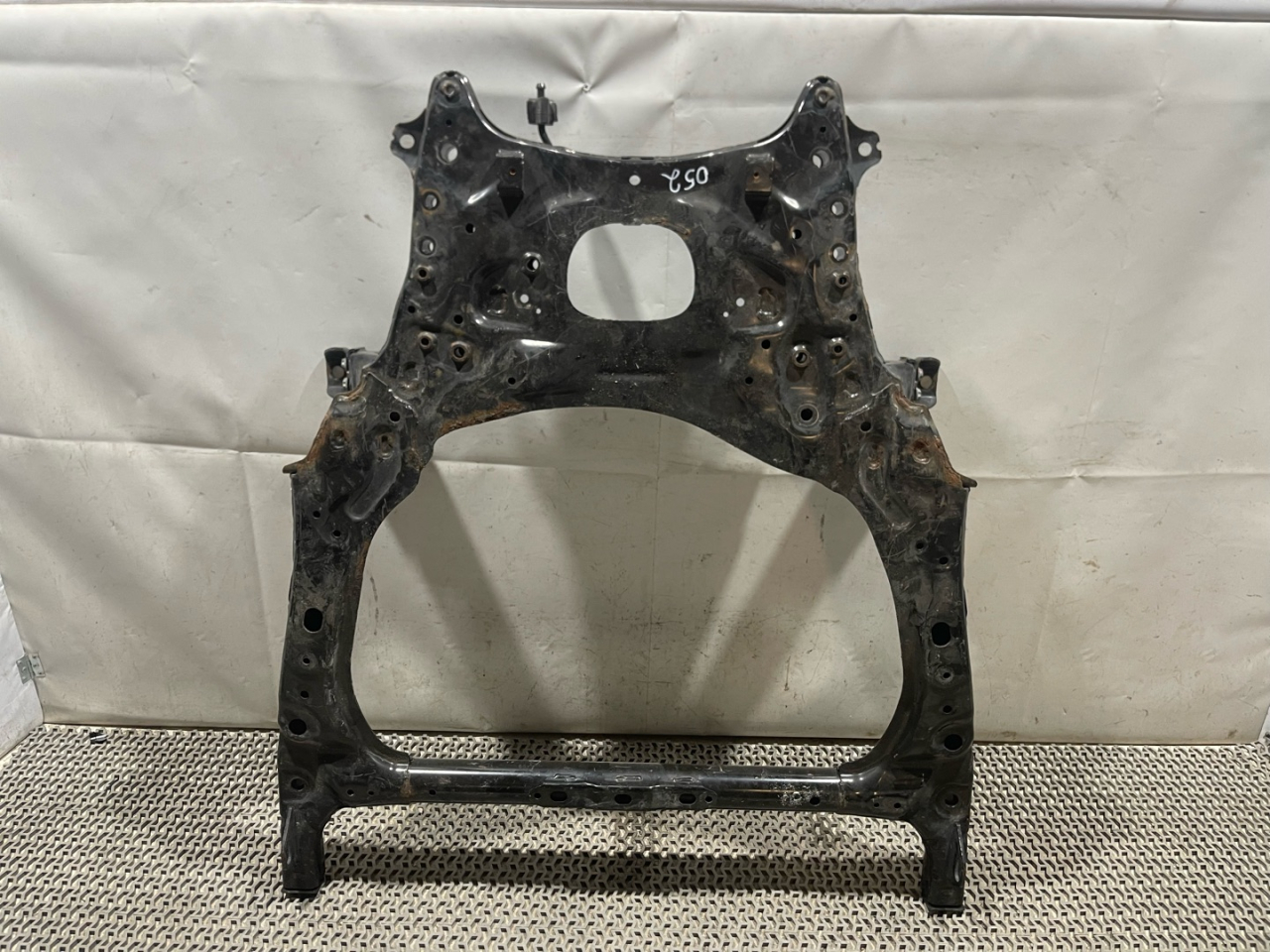 балка подвески передняя (подрамник) Acura RDX 3 поколение 2020, 2.0 л., бензин, АКПП, черный, внедорожник 5 дв., полный привод - фото №1