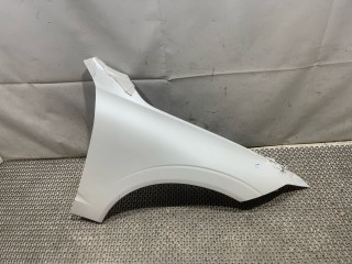 крыло переднее правое Volvo XC60 2 поколение 2023, 2.0 л., бензин, АКПП, белый, внедорожник 5 дв., передний привод