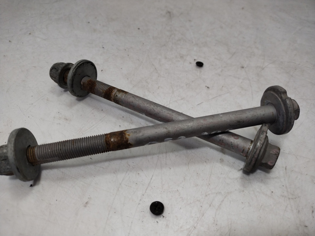 Болт развальный (комплект) Acura RDX 3 поколение 2020, 2.0 л., бензин, АКПП, черный, внедорожник 5 дв., полный привод - фото №1