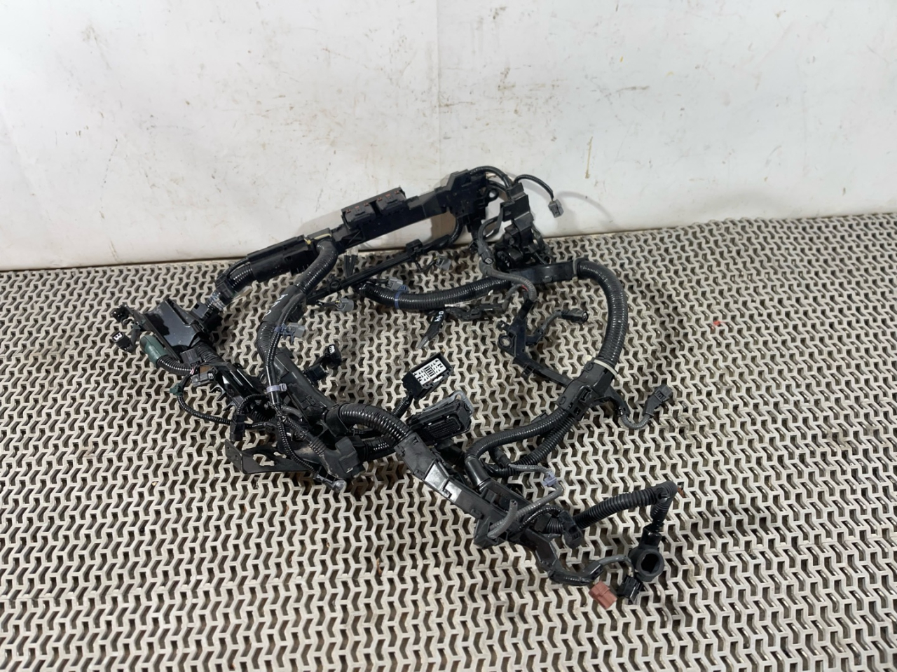 проводка двигателя Acura RDX 3 поколение 2019, 2.0 л., бензин, АКПП, белый, внедорожник 5 дв., полный привод, 32111-5YF-A002-01 - фото №1