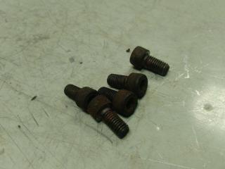 болт корзины сцепления Volkswagen Passat B5 1997, 1.8 л., бензин, МКПП