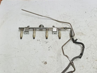 топливная рампа Ford C-Max 1 поколение 2003, 1.8 л., бензин, МКПП