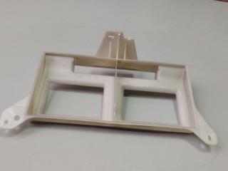 воздухозаборник Chrysler Pacifica 1 поколение (2003 - 2008), 1026070AA