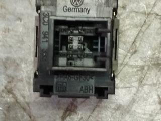 корректор фар Volkswagen Passat B6 (2005 - 2010), 3CO941333