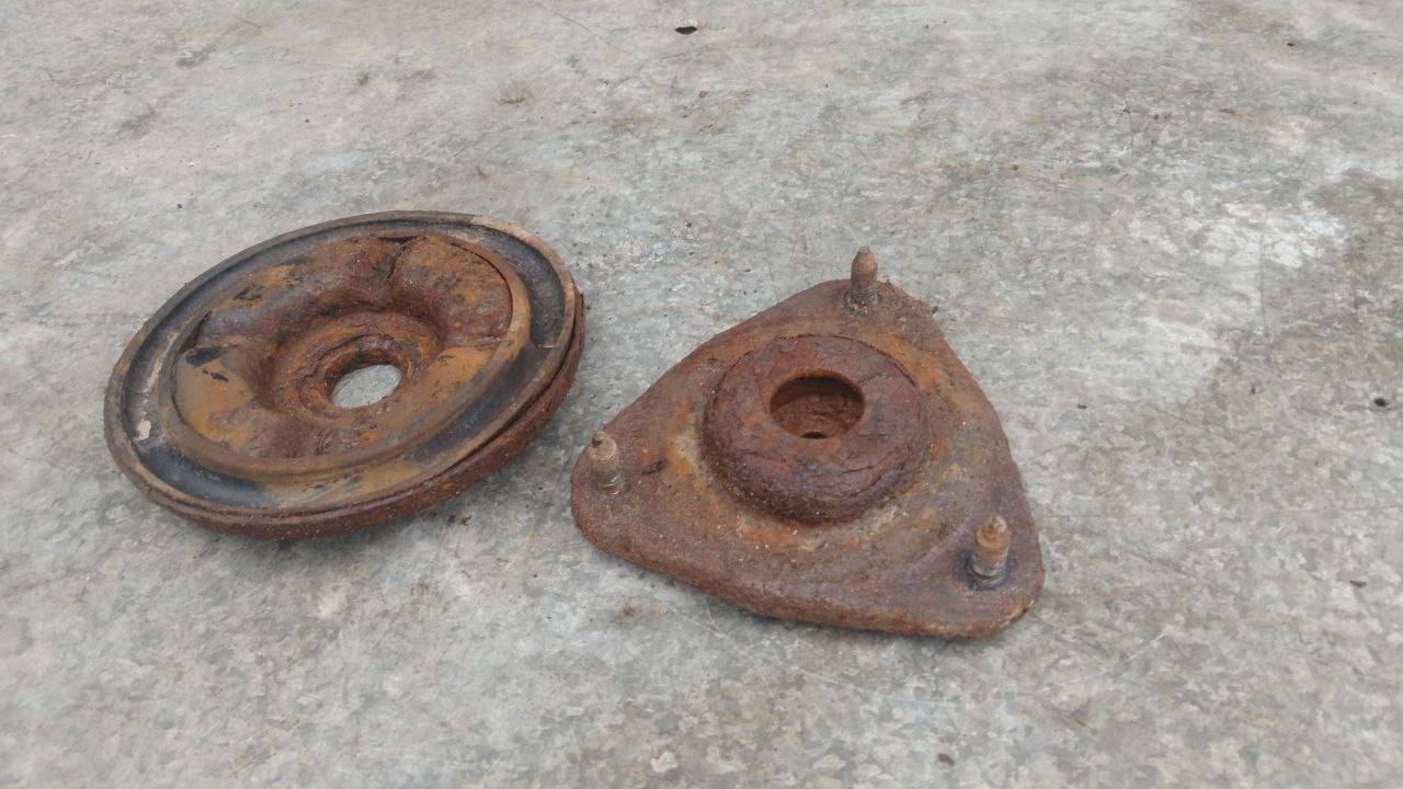 чашка амортизатора Mitsubishi Lancer 9 поколение (2003 - 2010) - фото №1