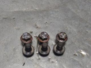 болт Nissan Almera N16 2000, 1.8 л., бензин