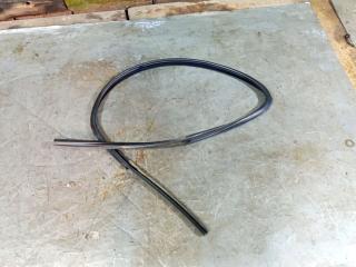 Уплотнитель стекла Toyota Aygo 1 поколение (2005 - 2008), 1.0 л., бензин, МКПП, хетчбэк 3 дв.