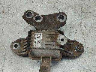 подушка крепления двигателя Chevrolet Cruze 1 поколение 2010, 1.8 л., бензин, МКПП, 13248551