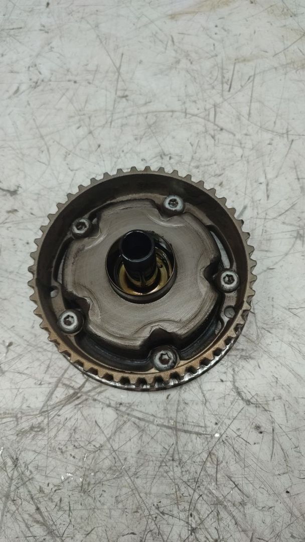 шкив распредвала Chevrolet Cruze 1 поколение 2010, 1.8 л., бензин, МКПП, 55567049 - фото №1