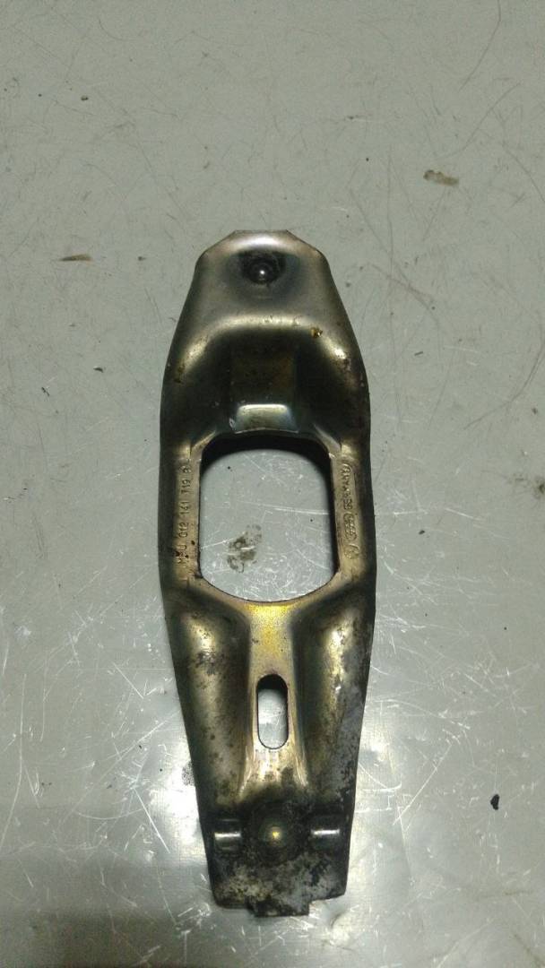 вилка сцепления Volkswagen Passat B5 (1996 - 2001), 1.6 л., бензин, МКПП, 012141719B - фото №1