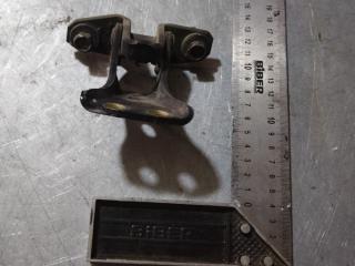 петля двери Mitsubishi Lancer 9 поколение (2003 - 2010), MR313665