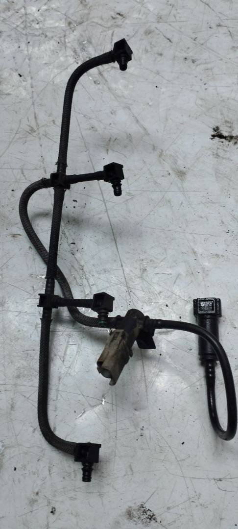 трубка топливная Ford Focus 2 поколение (2004 - 2008), 1.8 л., дизель - фото №1