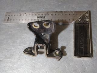 петля двери Mitsubishi Lancer 9 поколение (2003 - 2010)