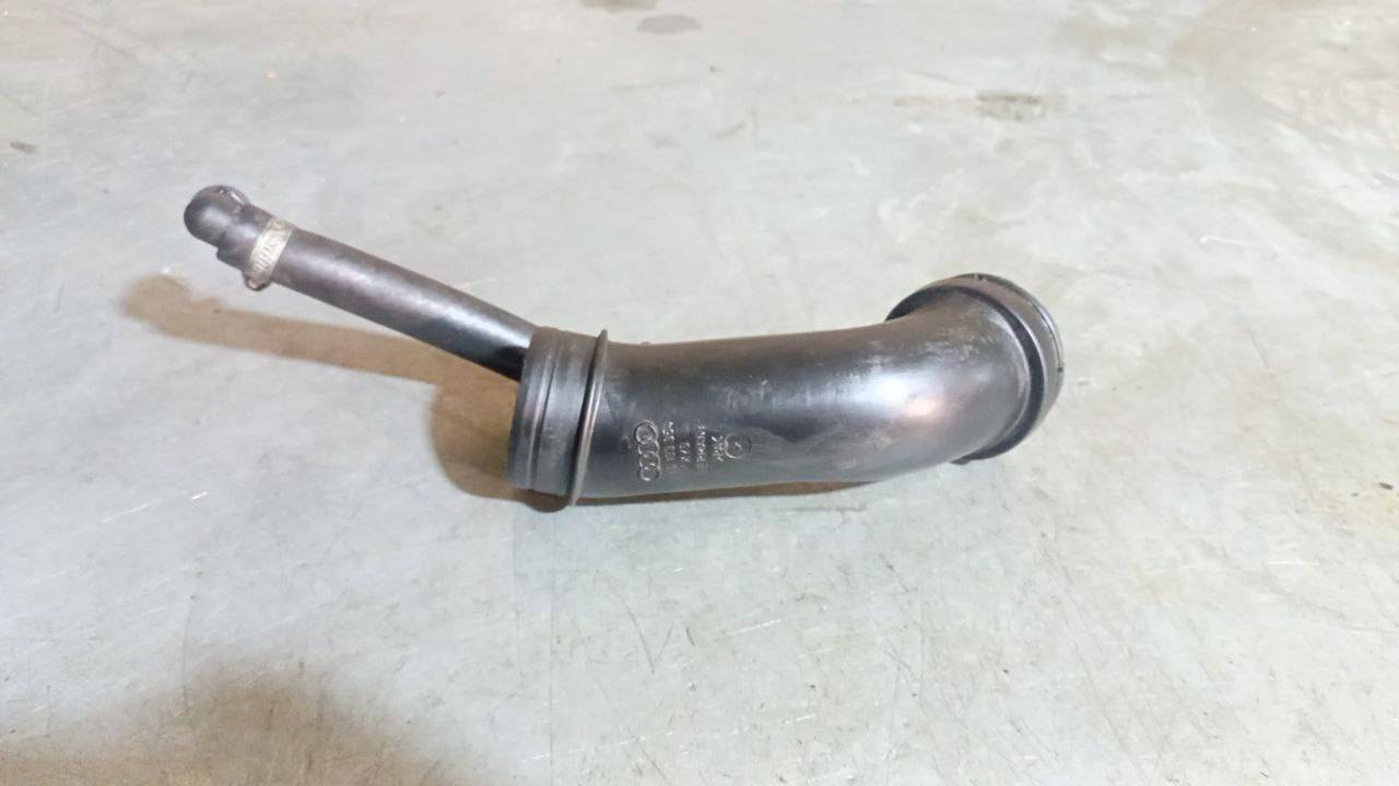 патрубок воздушного фильтра Volkswagen Passat B5 1999, 1.6 л., бензин, 50133354 - фото №1