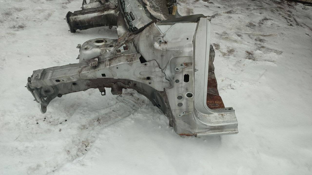 лонжерон левый Ford Focus 2 поколение (2004 - 2008) - фото №1