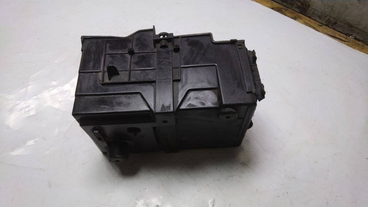 кожух аккумулятора Ford Focus 2 поколение (2004 - 2008), 1.8 л., дизель, 4M513K514BD - фото №1