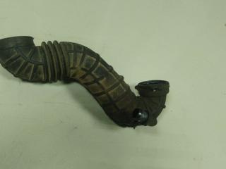 патрубок воздушного фильтра Audi A6 4A/C4 (1994 - 1997), 2.5 л., дизель, 4A0145747A