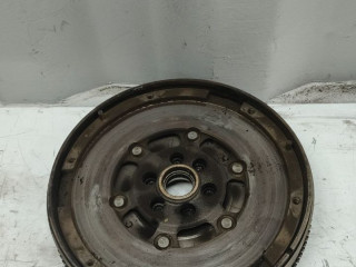 маховик двумассовый Volkswagen Passat B5 [рестайлинг] (2000 - 2005), 1.8 л., бензин, МКПП, 06B105266A