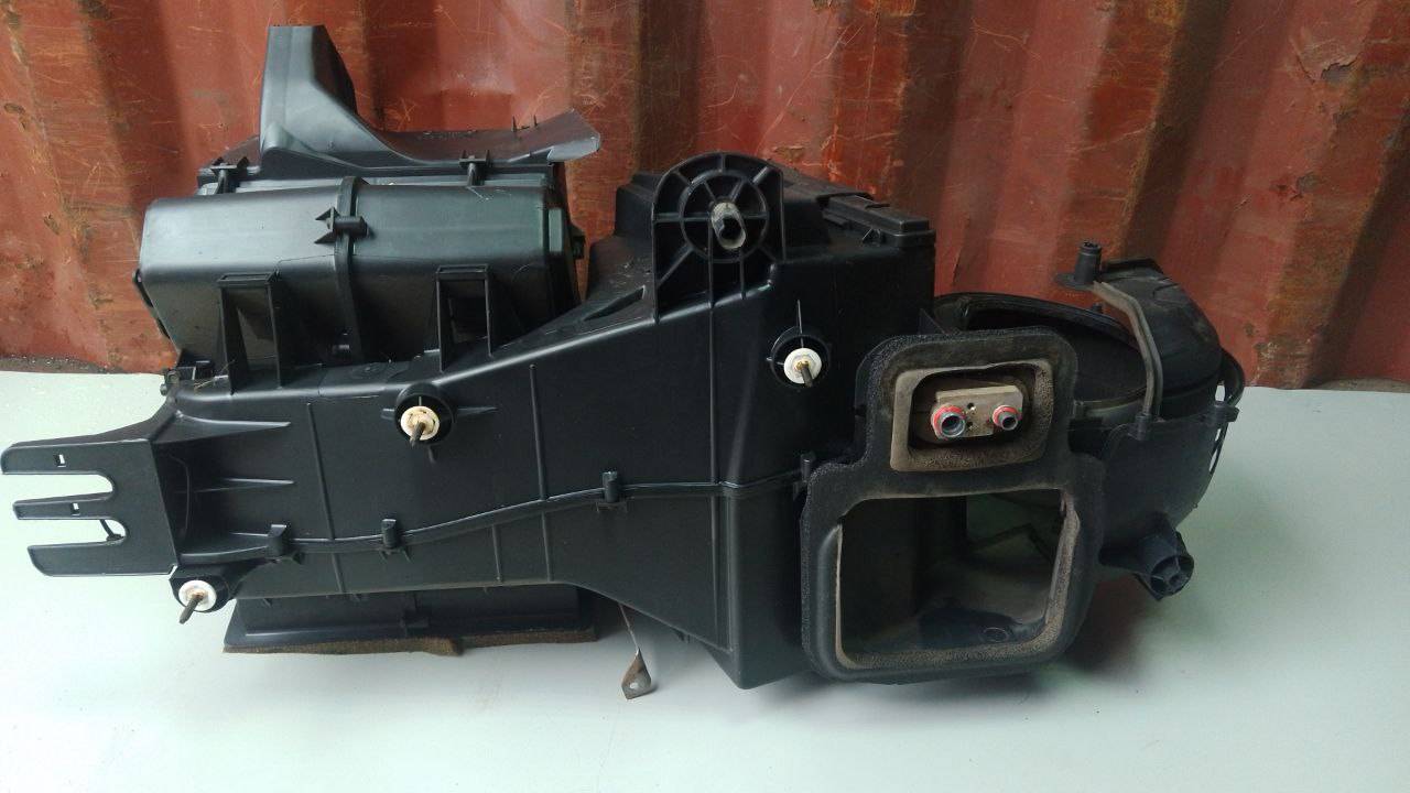 корпус отопителя (печки) Chrysler Pacifica 1 поколение (2003 - 2008), 3.5 л., бензин, P05005103AT, TPYER3554C0172 - фото №1