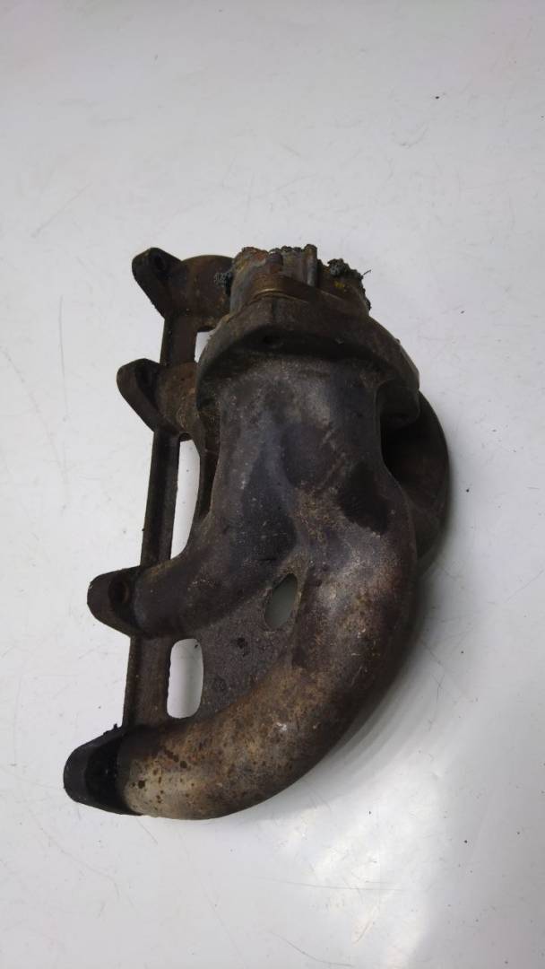 коллектор выпускной Volkswagen Passat B5 (1996 - 2001), 1.6 л., бензин, 068243033H, 06B253033H - фото №1