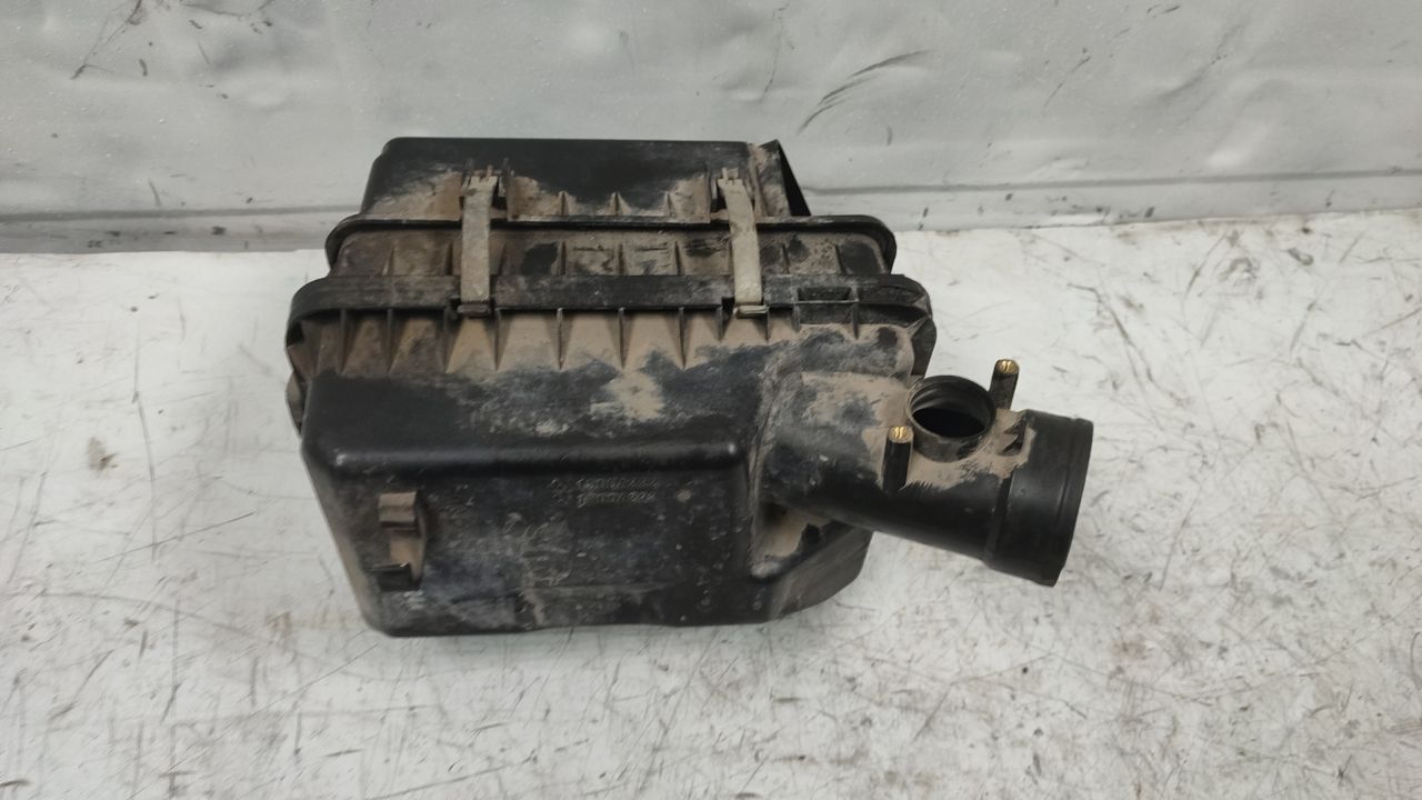 корпус воздушного фильтра Mitsubishi Lancer 10 поколение 2010, 1.8 л., бензин, МКПП, 1500A222, 1500A223 - фото №1