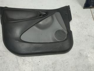 обшивка двери передняя левая Toyota Yaris P1 (1999 - 2003), хетчбэк 5 дв.