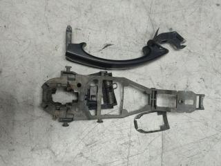 ручка наружная Volkswagen Golf Plus 1 поколение (2005 - 2009)