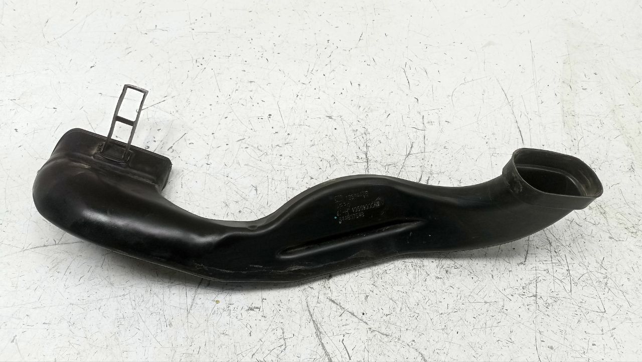 воздухозаборник Chevrolet Cruze 1 поколение 2010, 1.8 л., бензин, 13314468, 1055990S01, 544807548 - фото №1