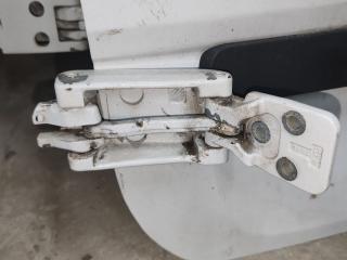 петля двери Mercedes-Benz Sprinter 2 поколение [рестайлинг] (W906) 2016, 9067400237