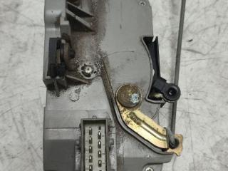 замок двери передней правой Peugeot 406 1 поколение [рестайлинг] (1999 - 2004)