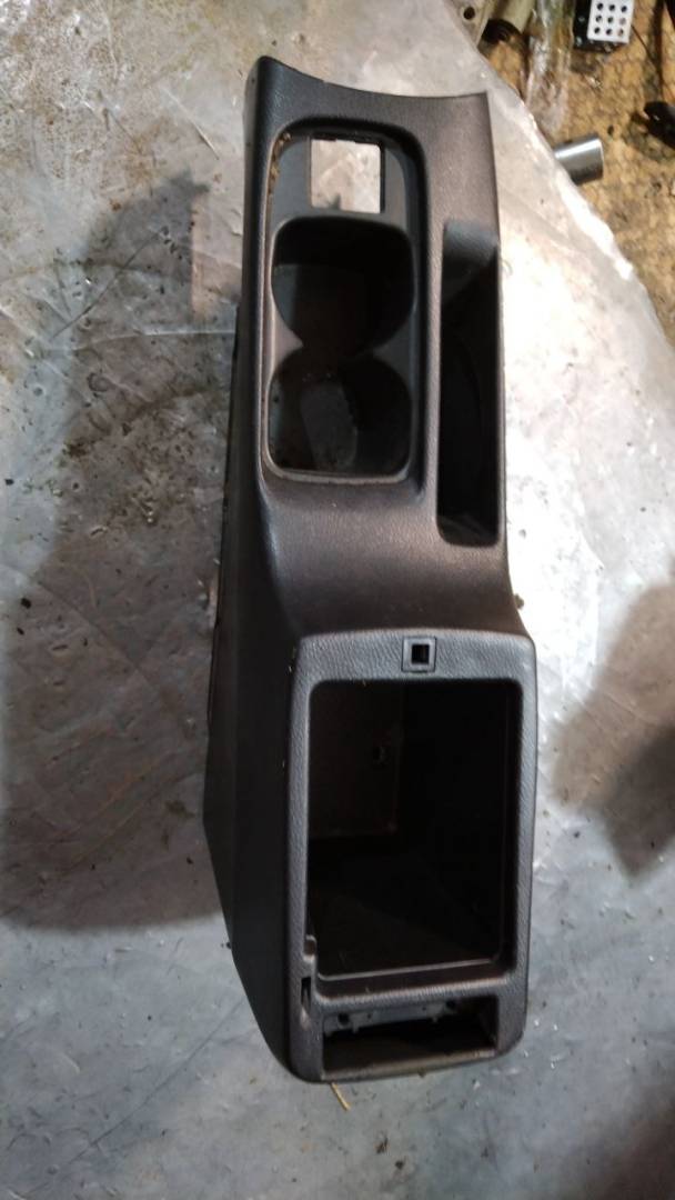 консоль салона (центральная часть) Mitsubishi Lancer 9 поколение (2003 - 2010), MR512528 - фото №1