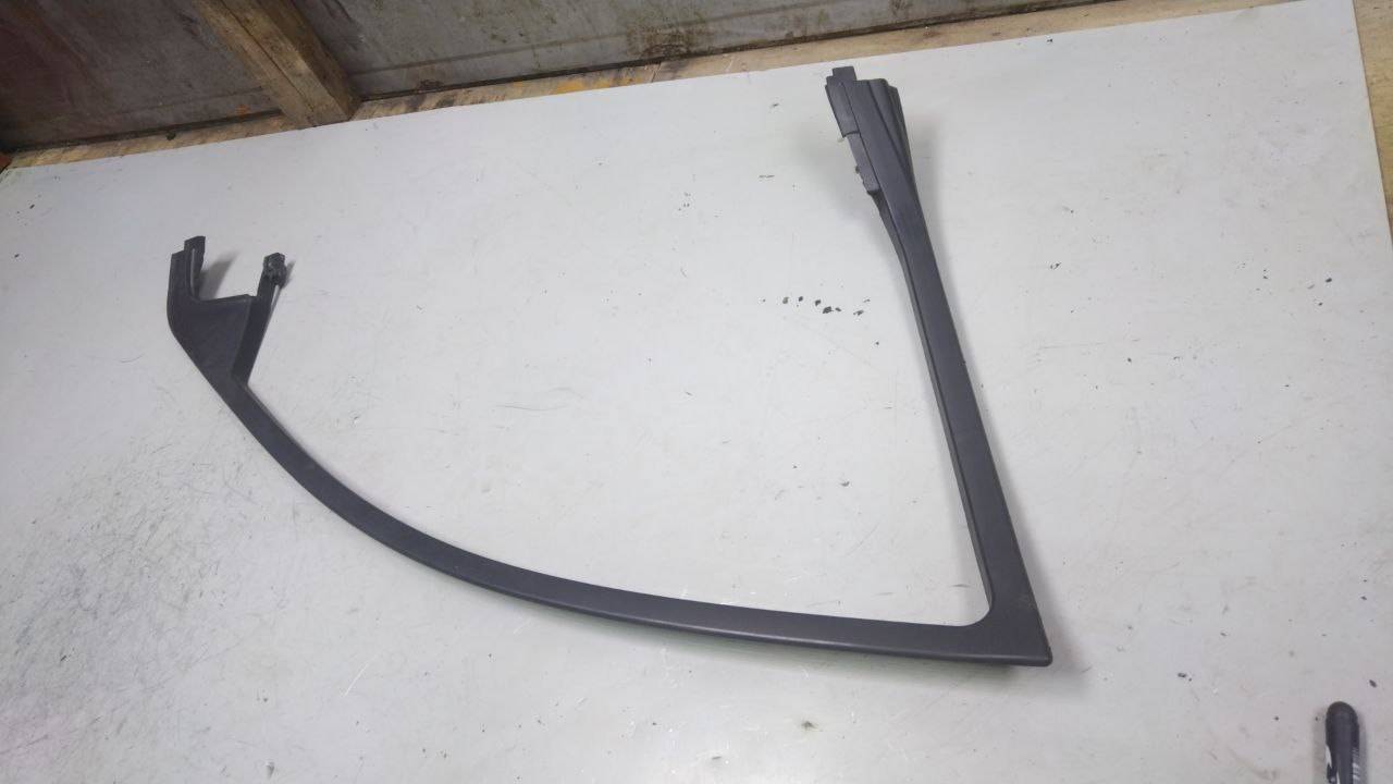 молдинг стекла Chrysler Pacifica 1 поколение (2003 - 2008), SBW77853A, 04894349AE - фото №1