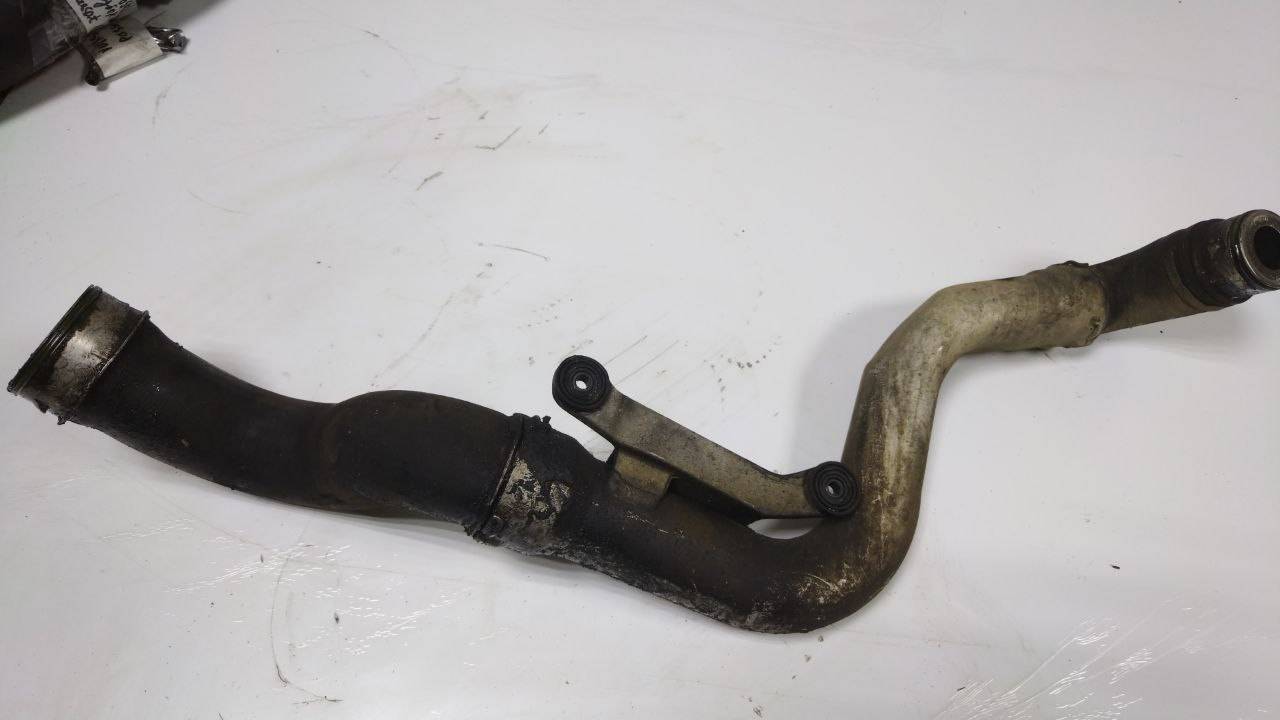 патрубок интеркулера Volkswagen Passat B6 (2005 - 2010), 2.0 л., дизель, S20112B - фото №1