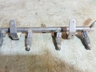 топливная рампа Dodge Caravan 4 поколение (2000 - 2007), 2.4 л., бензин