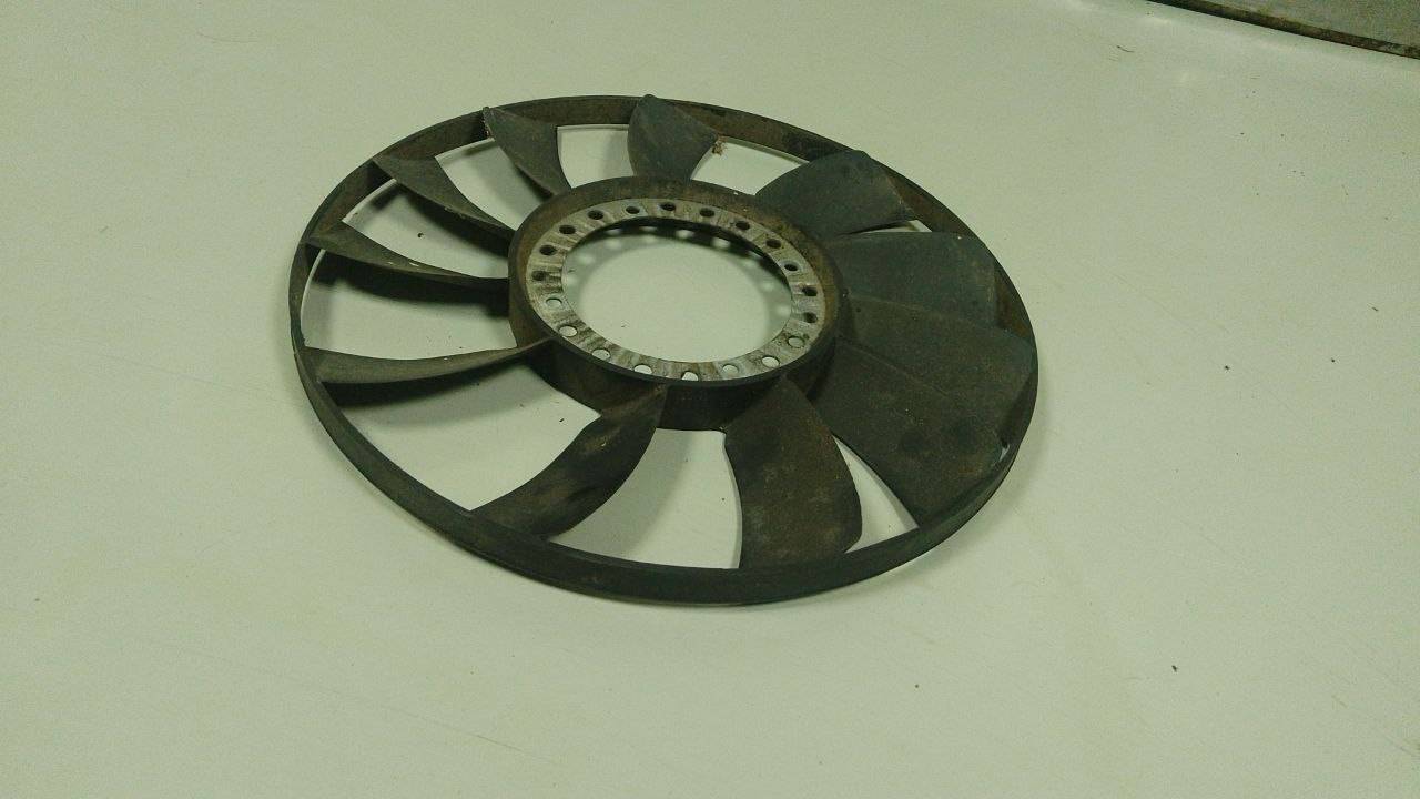 крыльчатка вискомуфты Volkswagen Passat B5 1999, 1.6 л., бензин - фото №1