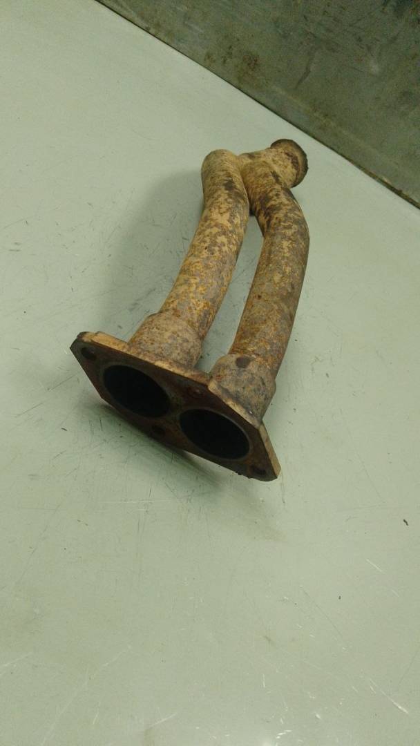 выхлопная труба Volkswagen Passat B5 (1996 - 2001), 1.6 л., бензин - фото №1