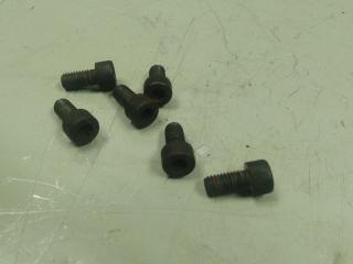 болт двигателя Volkswagen Passat B5 2001, 1.6 л., бензин