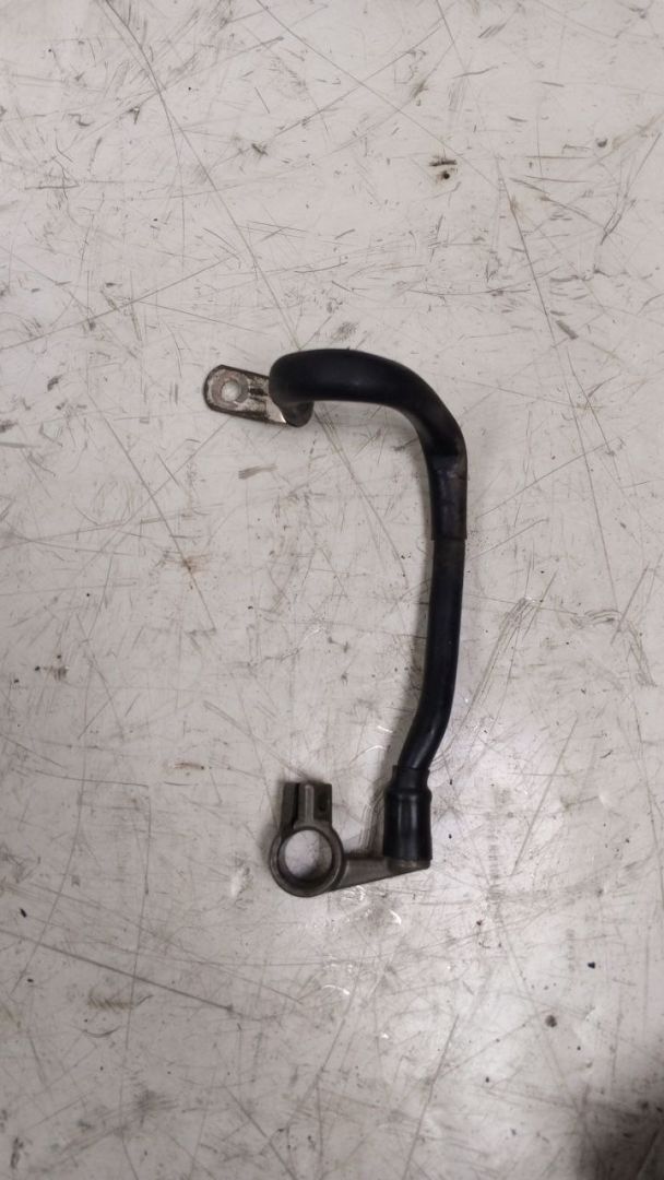 минусовой провод аккумулятора Volkswagen Touran 1 поколение (2003 - 2006), 1.8 л., бензин, АКПП - фото №1