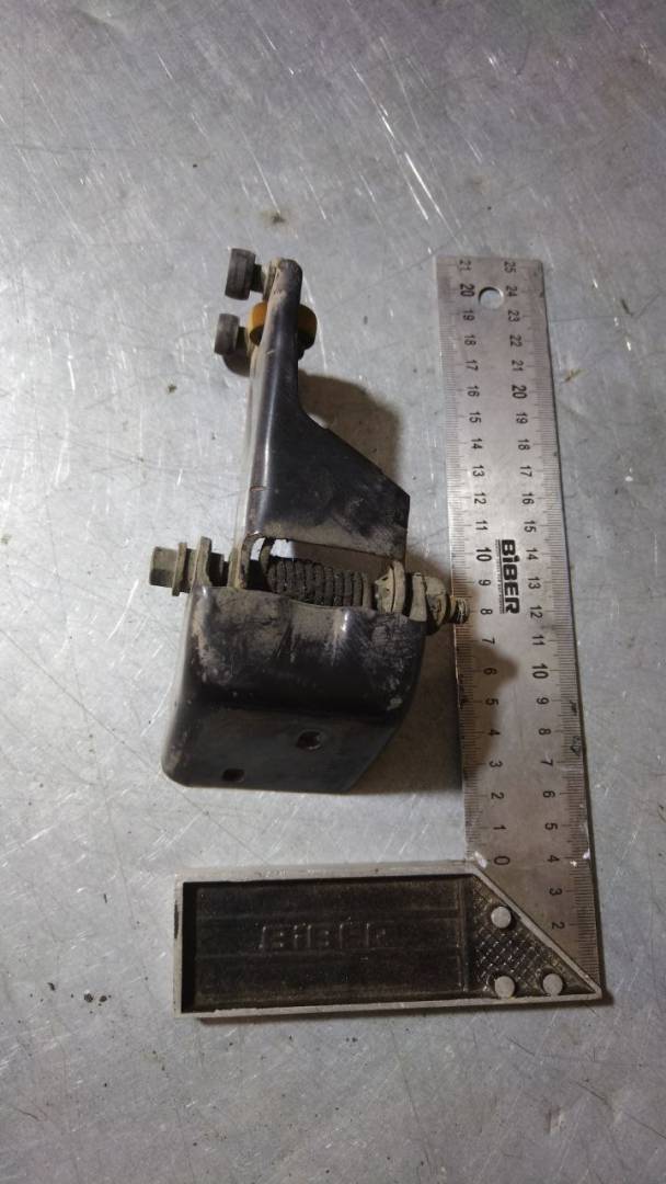 ролик двери сдвижной Chrysler Voyager 4 поколение 2003, 4894036AC - фото №1