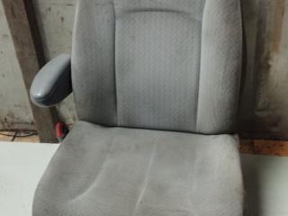 сиденье переднее Chrysler Voyager 4 поколение (2001 - 2004)