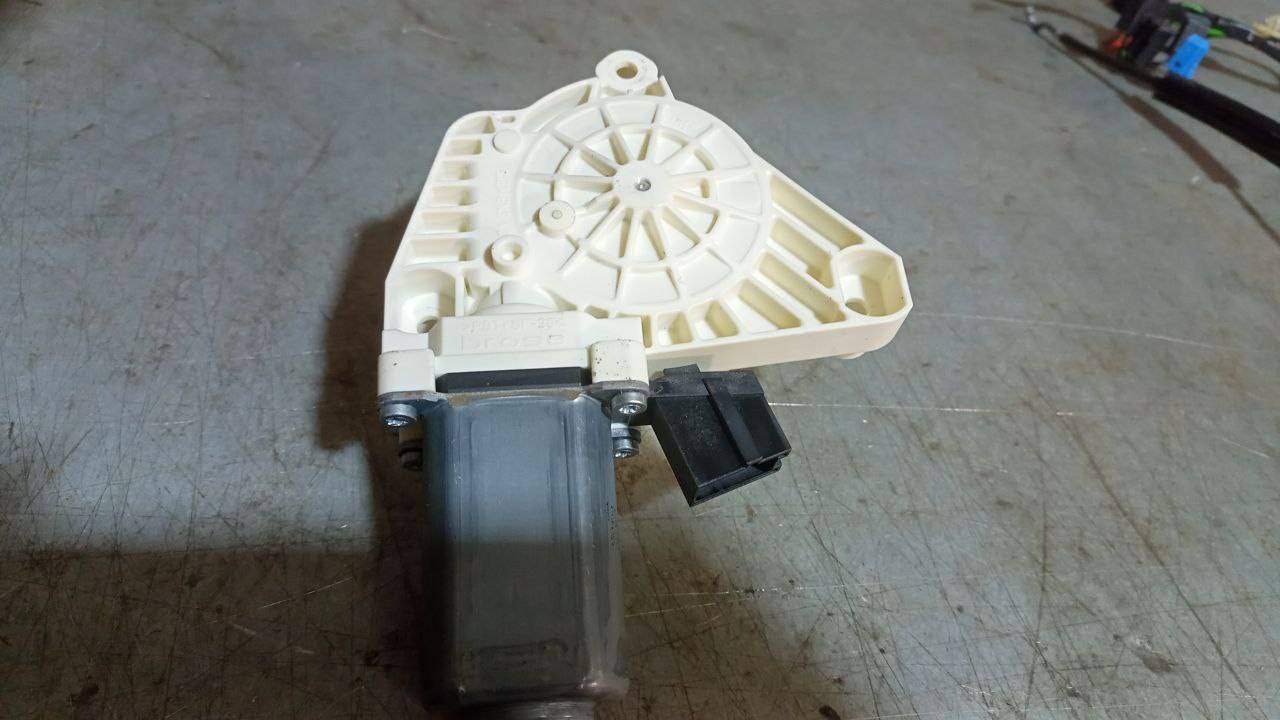 моторчик стеклоподъемника задний левый Mercedes-Benz B-Класс W245 (2005 - 2008), A1698204542, 996148102, 1698204542 - фото №1